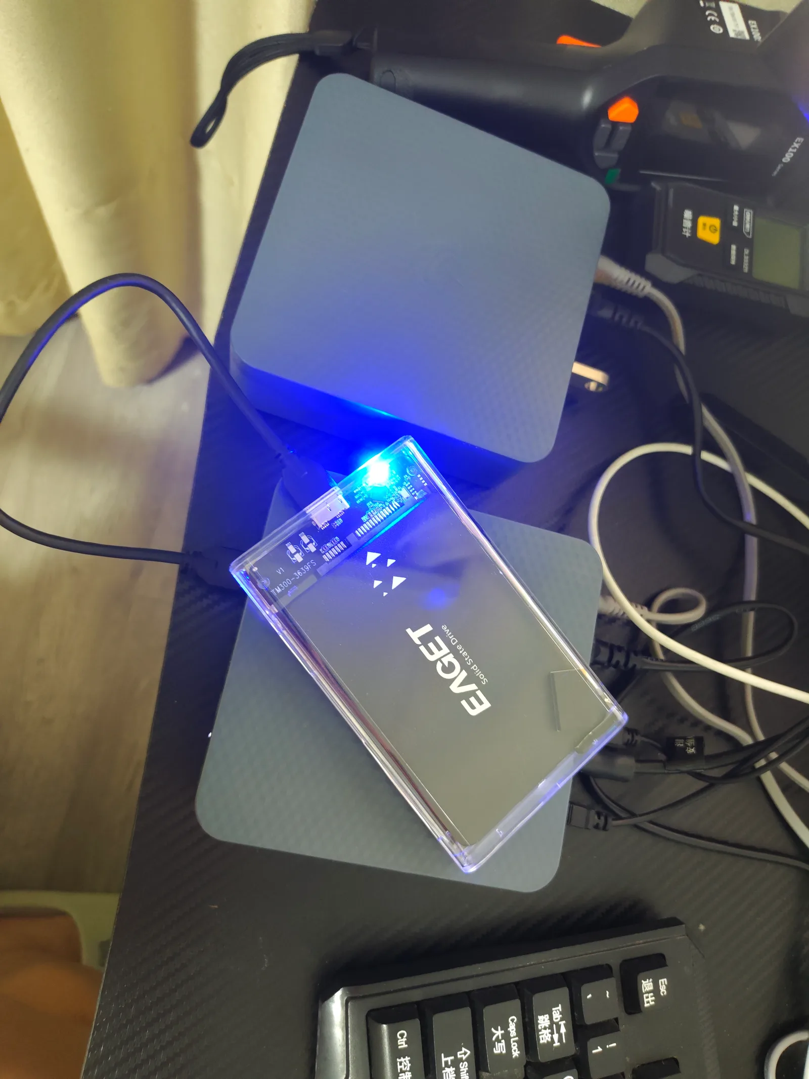 External SSD attached to the Beelink EQi12 during sustained transfer testing
